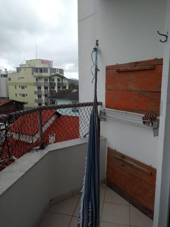 Ferienwohnung Apto Na Praia De 1 Dormitorio Com Vista Pro Mar A Poucos Passos Da Areia Florianópolis Exterior foto