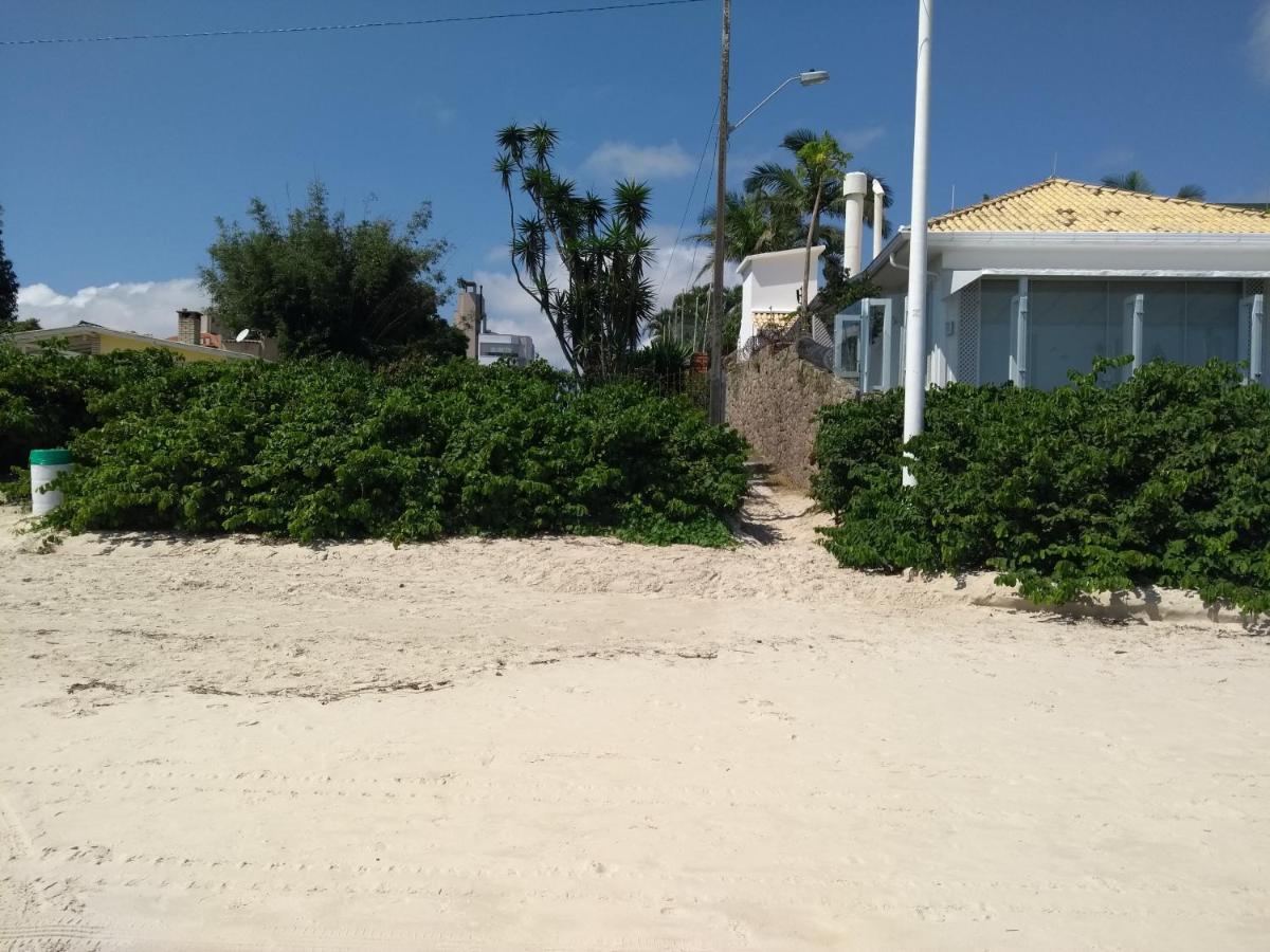 Ferienwohnung Apto Na Praia De 1 Dormitorio Com Vista Pro Mar A Poucos Passos Da Areia Florianópolis Exterior foto